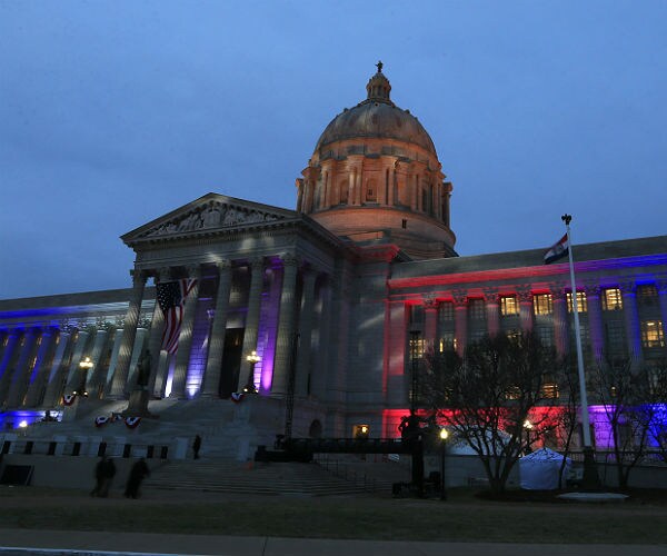 Missouri Rep. Offers Guns to State Capitol Visitors