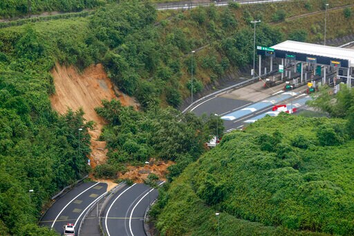 Heavy Rain Hits Scenic Central Japan, More Damage in South