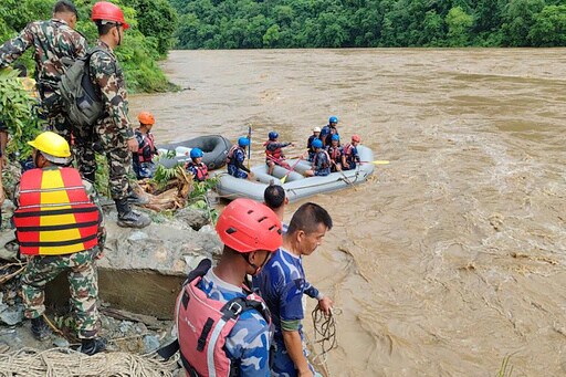 Rescuers in Nepal Search for 2 Buses With More Than 50 on Board Swept Into River