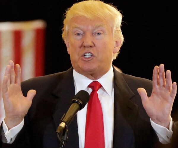 Trump Slams NY Times for 'Foiling' Bid to Capture ISIS Chief