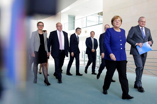 German Gov't Expects Higher Tax Take, Cautious on Spending