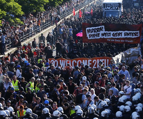 Thousands of G-20 Protesters in Hamburg Stopped by Police
