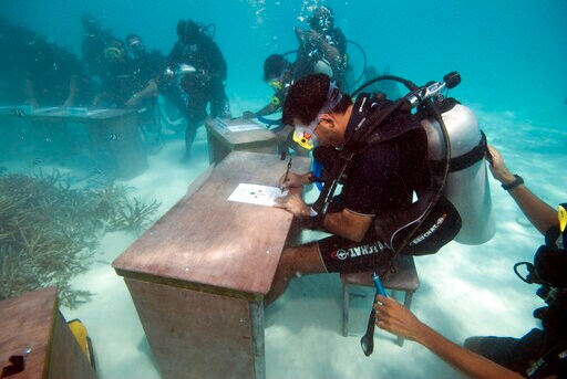 Maldives Minister: Failure to Limit Warming a Death Sentence