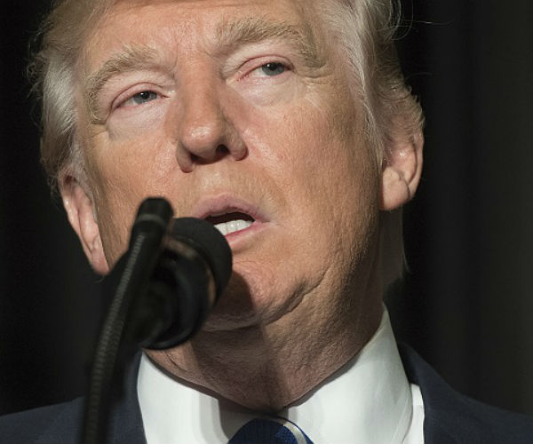 Poll: 60 Percent Support Trump Renegotiating Trade Deals