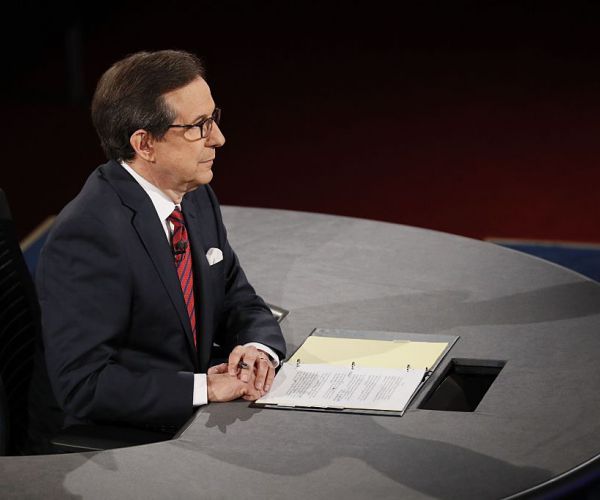 Chris Wallace Is Twitter's Debate Sweetheart, and Journos' Hero