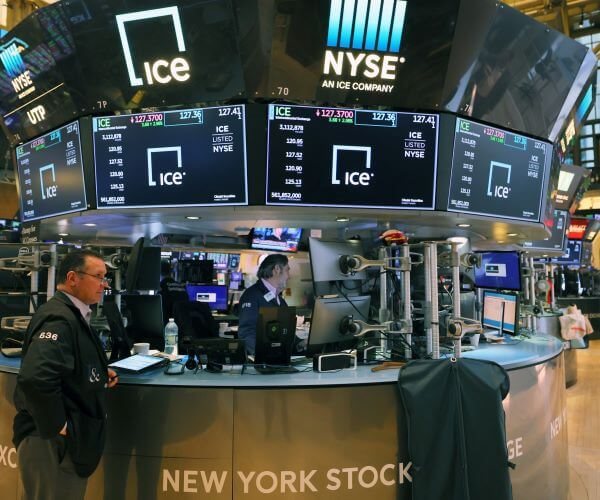 Wall Street Slips on Debt Ceiling Uncertainty