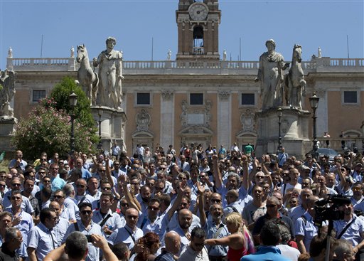 Rome's Hot Summer: Corruption, Breakdowns Run City to Ground