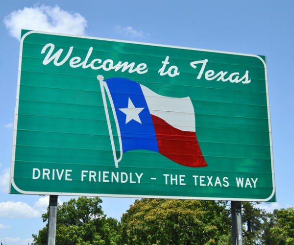 Report: Californians Fleeing High Housing Costs, Taxes in Droves