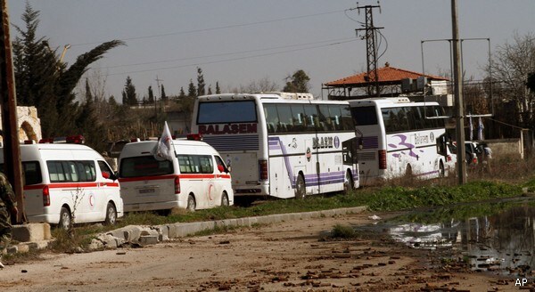 600 Evacuated from Blockaded Syrian City of Homs