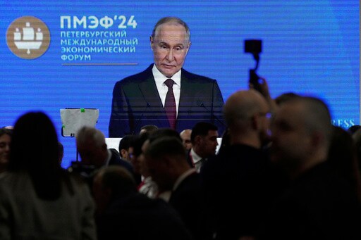 Russia's Economy Minister Says the Country Is on the Brink of Recession