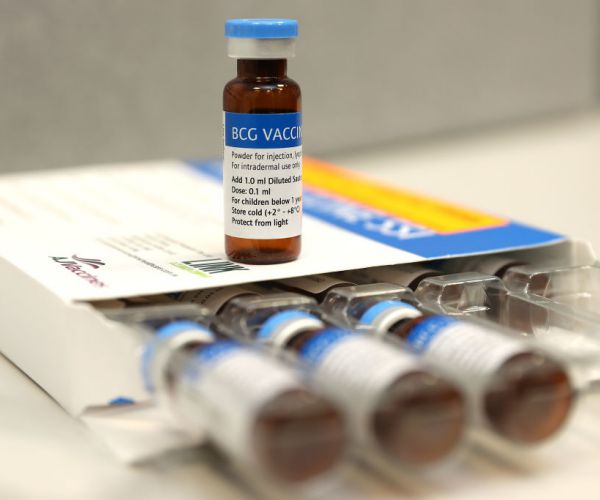 Lawmakers Lobby for Controversial Virus Vaccine Trial