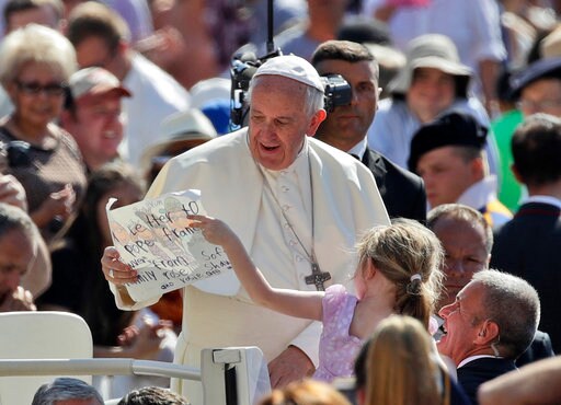 Pope Backs Proposed Italian Law to Better Integrate Migrants