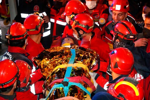 2 Children Rescued in Turkey as Quake Death Toll Reaches 81