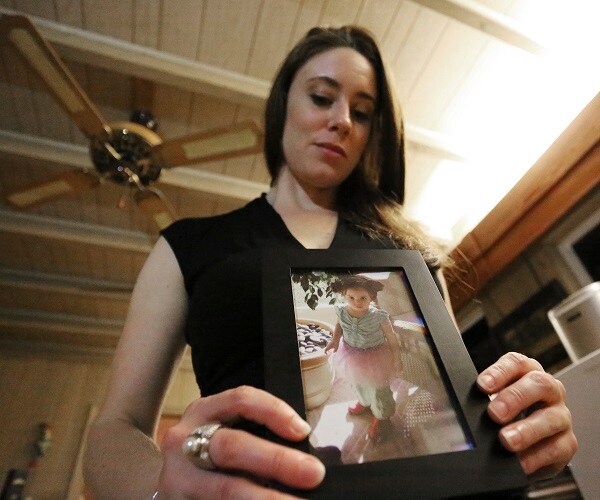 Meter Reader Who Found Caylee's Body Suing Casey Anthony