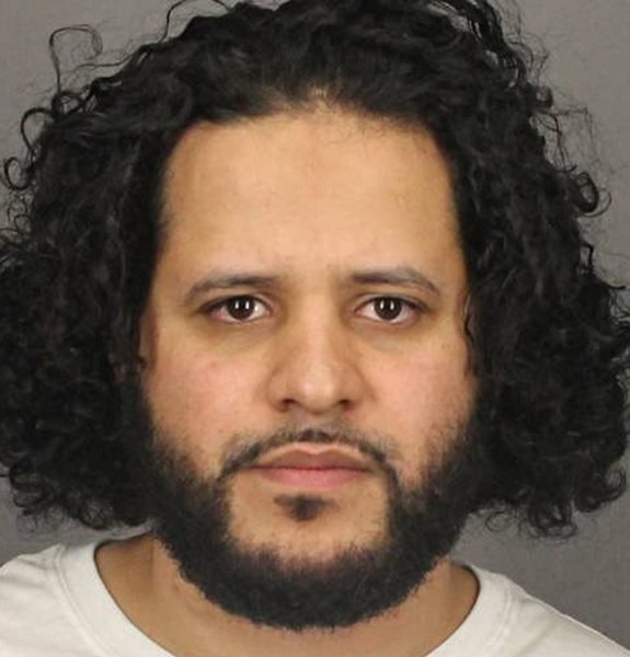 Store Manager Pleads Not Guilty to Aiding Islamic State