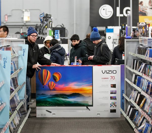 Wholesale Prices Slide 0.5%, Biggest Drop Since 2020