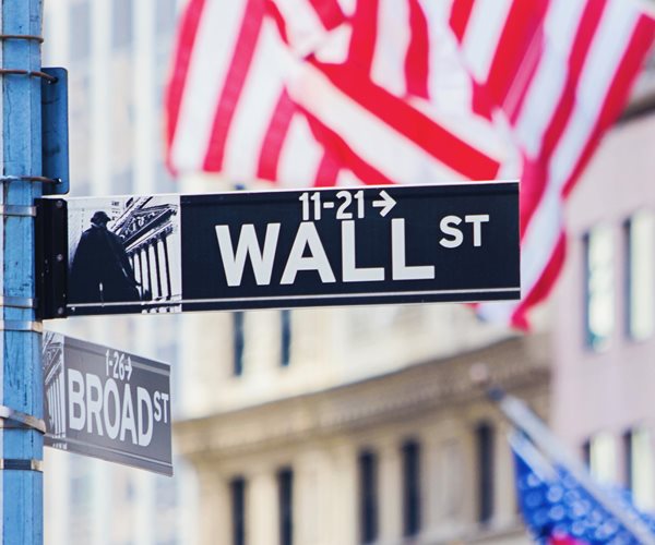 US Stocks Decline as Dollar, Treasuries Advance