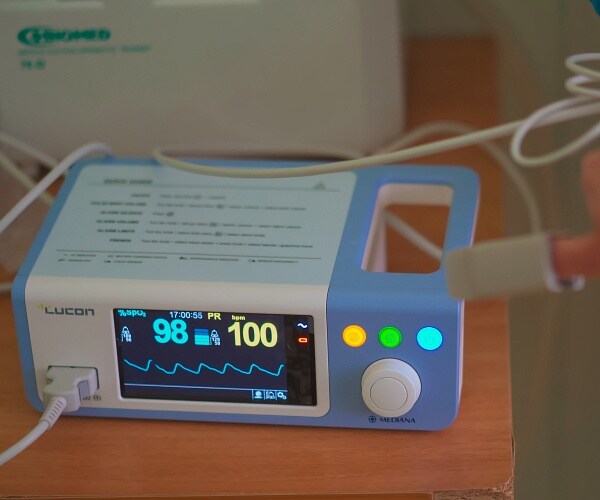 pulse oximeter