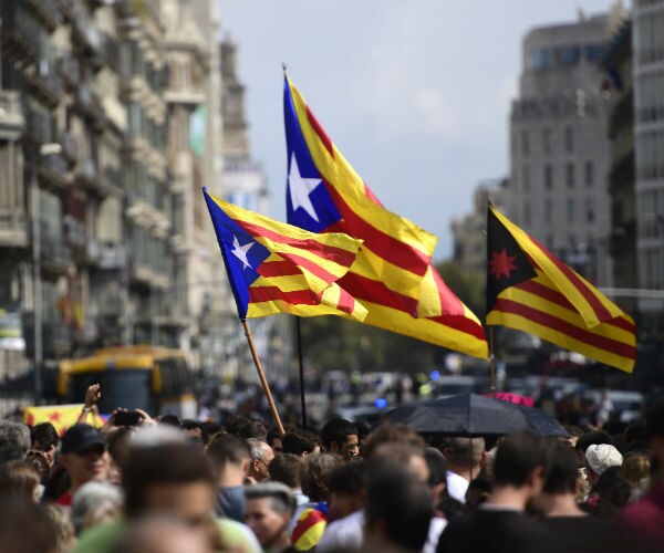 Catalan Cabinet Meets to Plan Independence Declaration