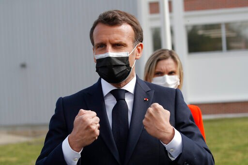 France Advises Vaccine Mixing for Some, amid Clotting Fears