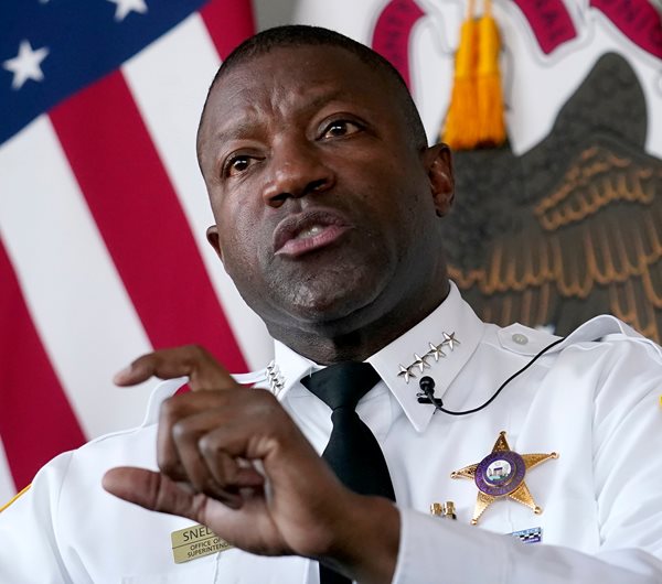 Chicago's Top Cop: Migrants in Stations a 'Burden'