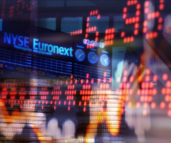 Wall Street Slashes S&P 500 Targets, GDP Forecasts