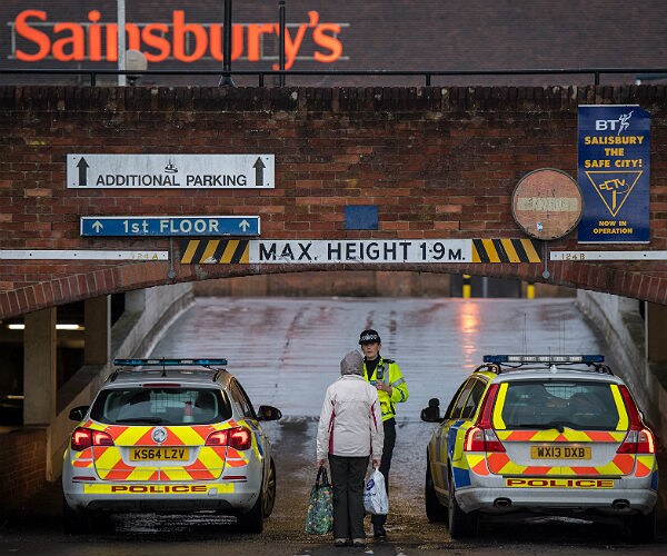 '1 Percent Chance of Hope' for Nerve Gas Victims in Britain