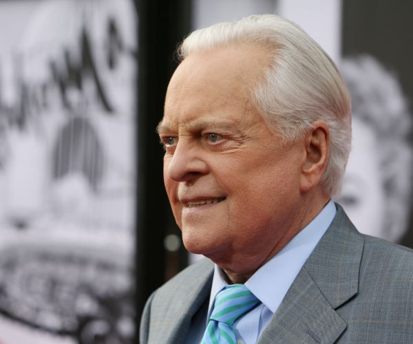 Robert Osborne Dies: Longtime Turner Classic Movies Host Was 84