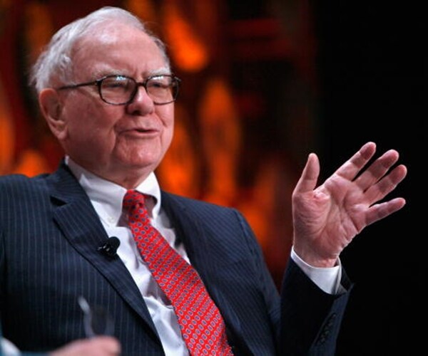 WSJ: Buffett's Berkshire Pressed to Disclose Political Spending