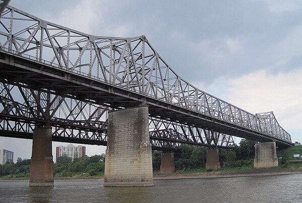 Threat to Mississippi Bridge by Islamic State Relayed by FBI