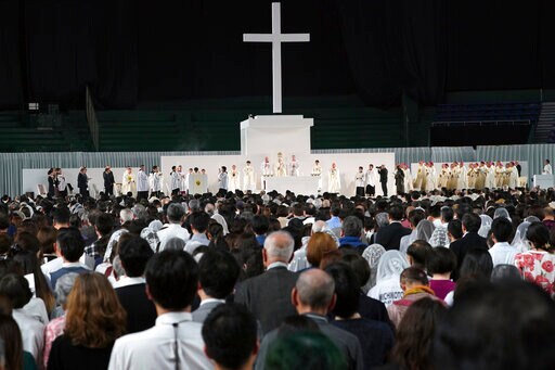 Japanese Boxer Formerly on Death Row Attends Pope's Mass