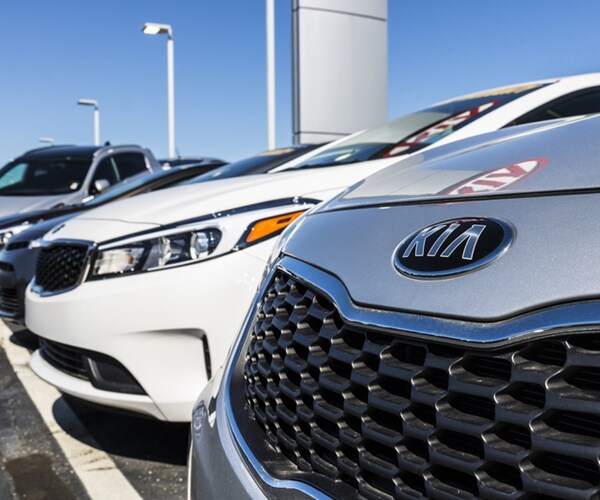 Regulators Probe Recall of Nearly 1.7 Million Hyundai, Kia Models