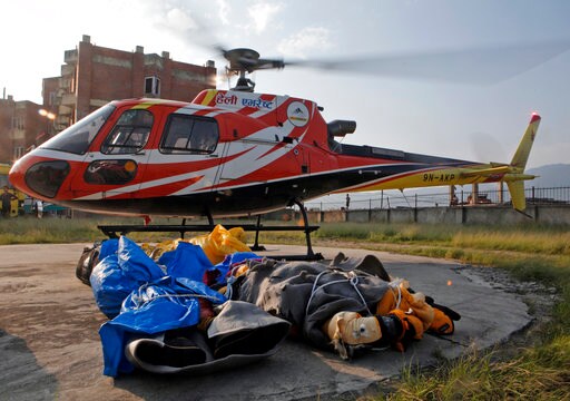 After Everest Bodies Return, Climbers Ask If Risk Acceptable