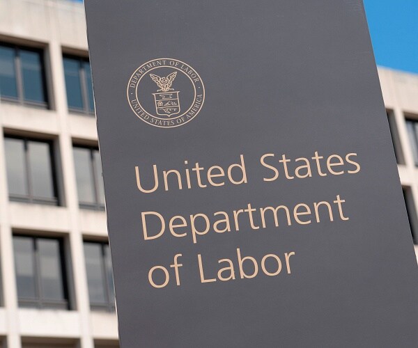 us dept of labor sign outside building