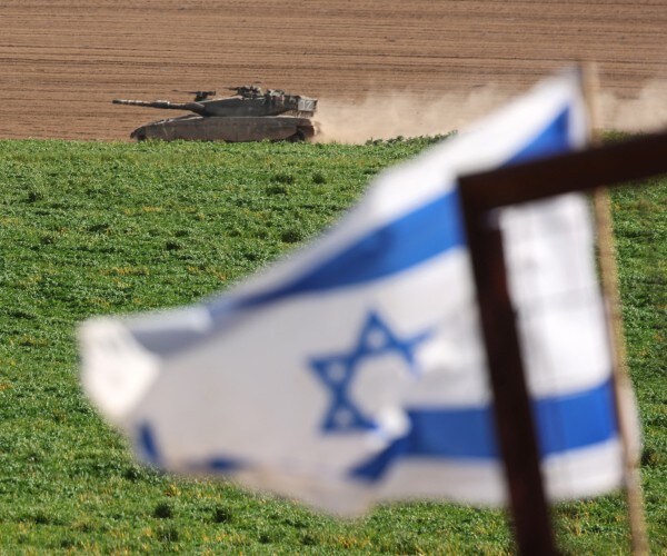 middle east border area tank military battles 