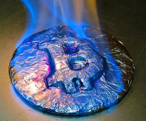 Bitcoin Heads for Its Biggest Drop in More Than Two Weeks