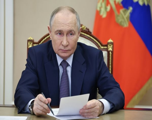 Putin Vows 'Destruction' on Ukraine After Kazan Drone Attack
