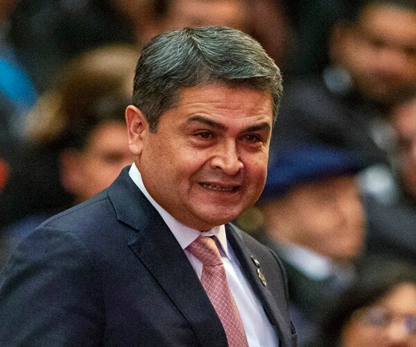 President of Honduras Helped Smuggle Tons of Cocaine Into US: Prosecutor 