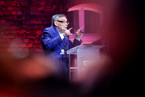 Auschwitz Survivor Inspires Some, but Angers Polish Leaders