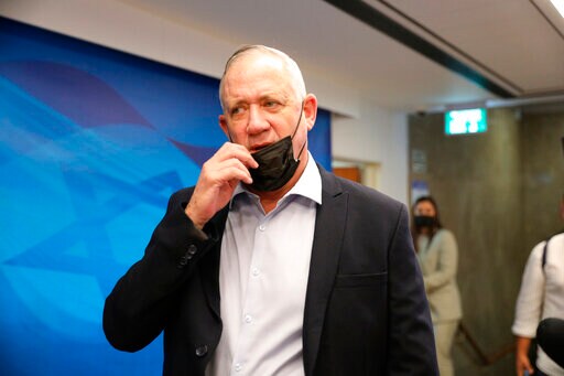 Abbas, Israeli DM Hold First High-level Talks in Years