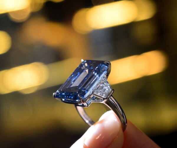 'Oppenheimer Blue' Diamond Auctioned for a Record $57.5M