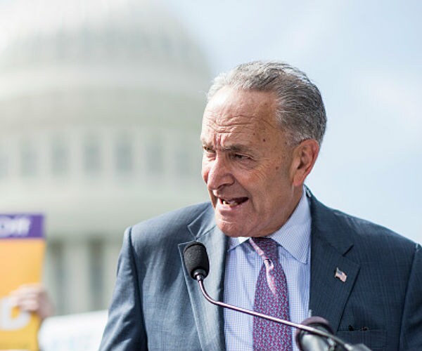 Schumer: Trump Tweet About Russia Probe Should Concern GOP