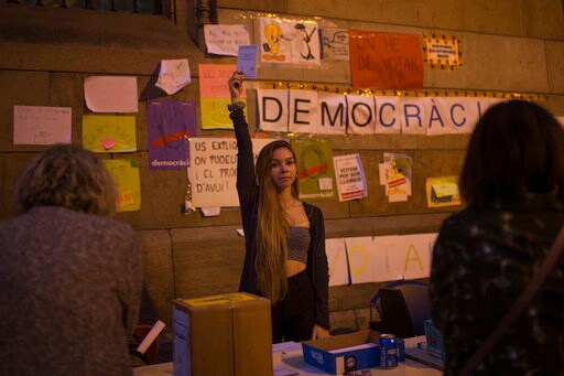 Officials: Catalans to Vote Even with Closed Polling Places