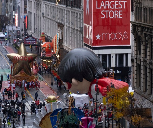 America Celebrates Scaled-Back Thanksgiving as COVID-19 Surges