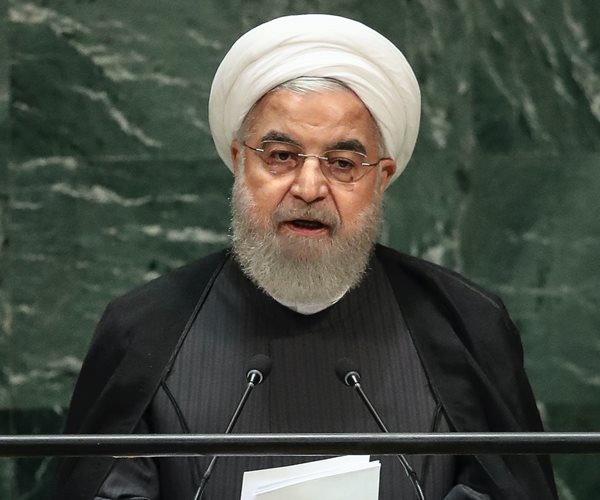 Trump Warns Iran, Proxies Against Attacking US in Iraq