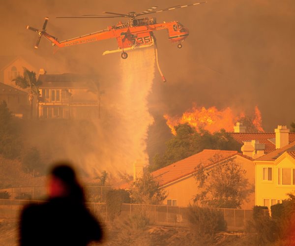 100,000 Ordered to Evacuate in California Wildfire