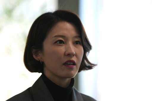 In 6-Hour Mayhem of South Korea's Martial Law, Woman's Act of Resistance Defining Moment