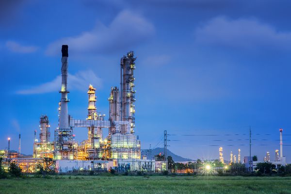 US Imposes New Sanctions on Iran Oil Exports, Targets Chinese Firms