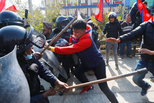 Thousands in Nepal Demand Return of Centuries-old Monarchy