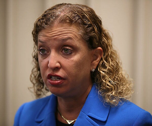 Wasserman Schultz: Lawmakers Can't Trust McConnell